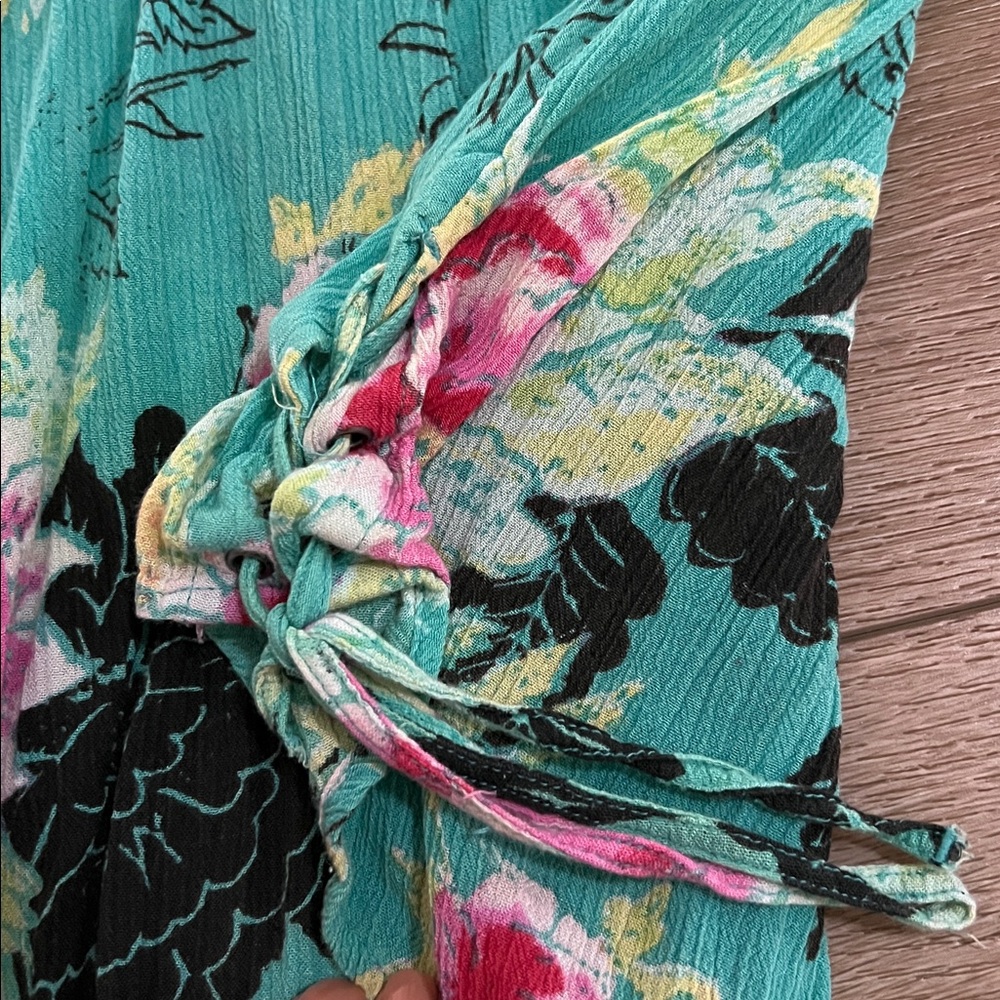 Billabong Beach Coverup - Picture 6 of 6